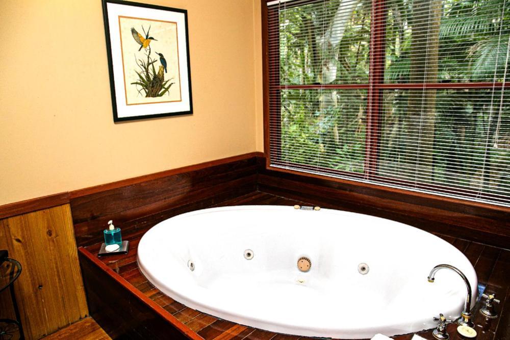 Amore On Buderim Rainforest Cabins Sunshine Coast Extérieur photo