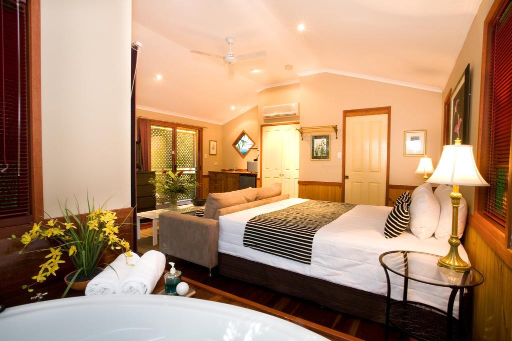 Amore On Buderim Rainforest Cabins Sunshine Coast Extérieur photo